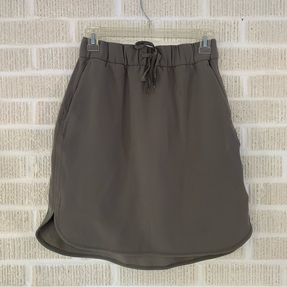 LULULEMON Gray Athletic Skirt - Picture 1 of 8